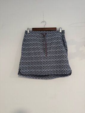 Athleta Navy Geometric Drawstring Skirt w shorts size 8 | athleisure skirt